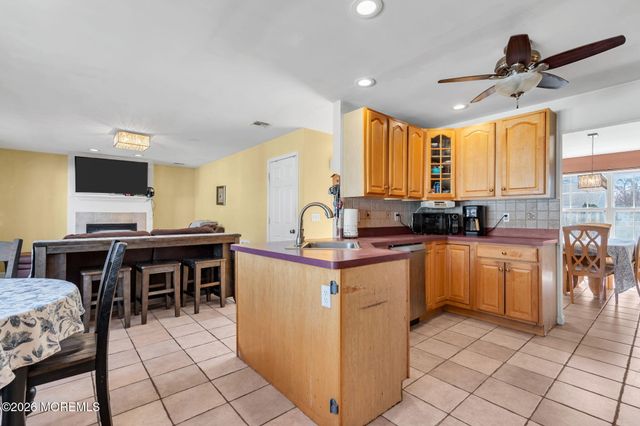 2010 Oak Dale Road, Toms River, NJ 08753