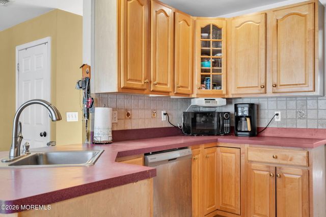 2010 Oak Dale Road, Toms River, NJ 08753