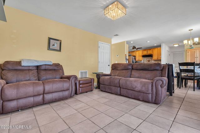 2010 Oak Dale Road, Toms River, NJ 08753