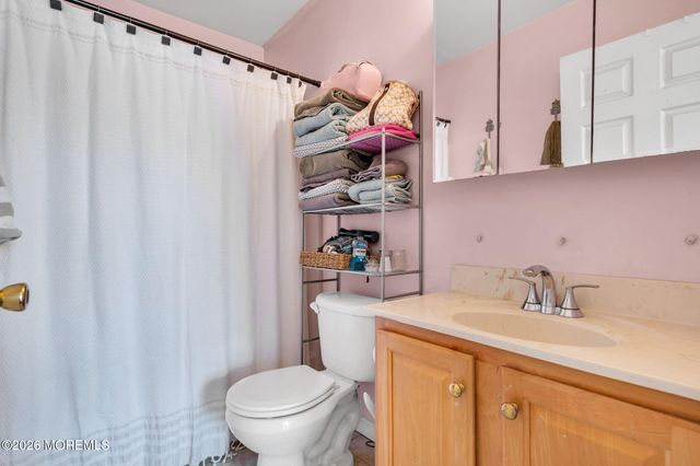 2010 Oak Dale Road, Toms River, NJ 08753