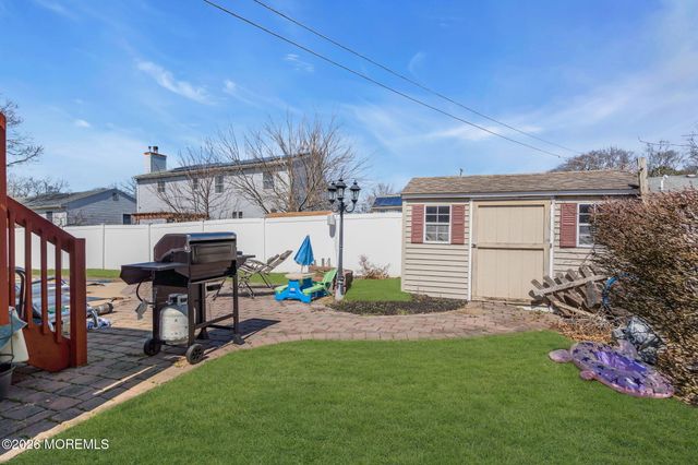 2010 Oak Dale Road, Toms River, NJ 08753