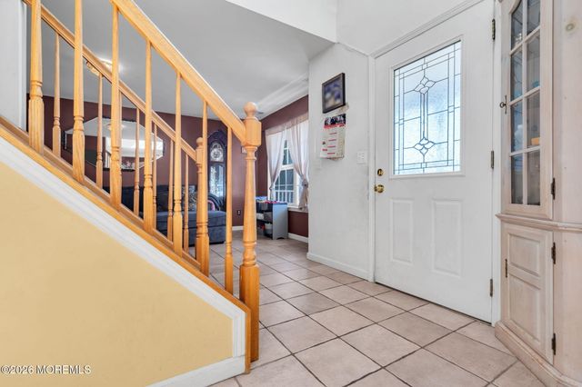 2010 Oak Dale Road, Toms River, NJ 08753