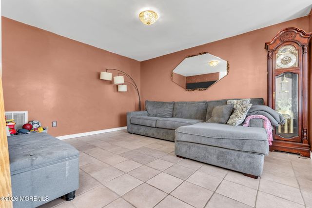 2010 Oak Dale Road, Toms River, NJ 08753