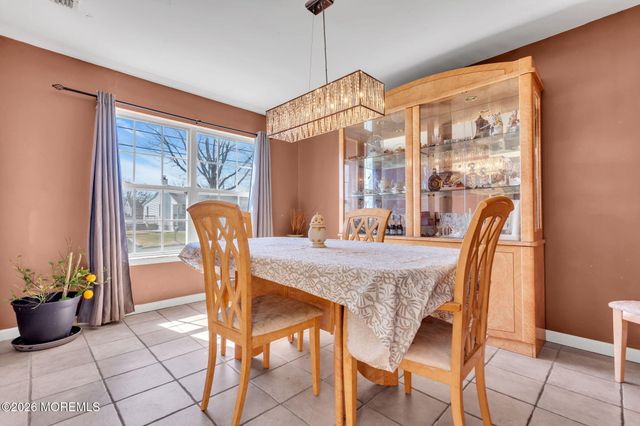 2010 Oak Dale Road, Toms River, NJ 08753