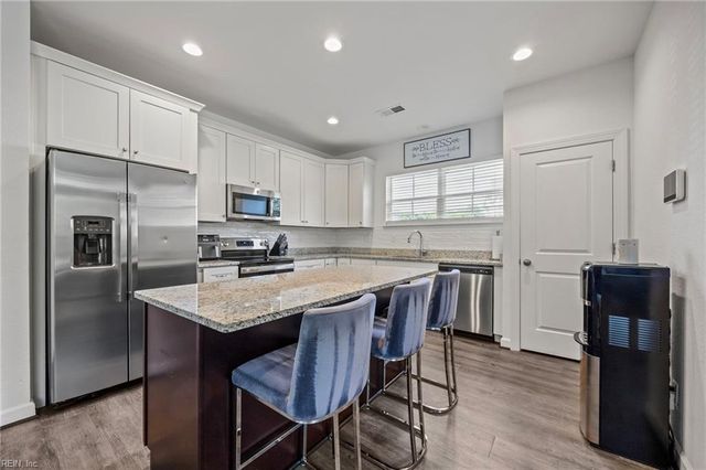 2401 Fieldsway DR, Chesapeake, VA 23320