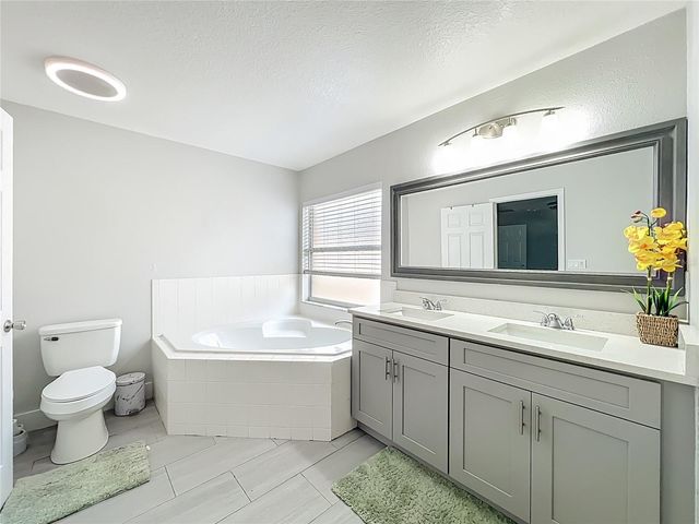 2045 NEWTOWN ROAD, Groveland, FL 34736