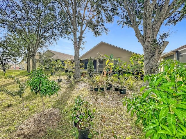 2045 NEWTOWN ROAD, Groveland, FL 34736