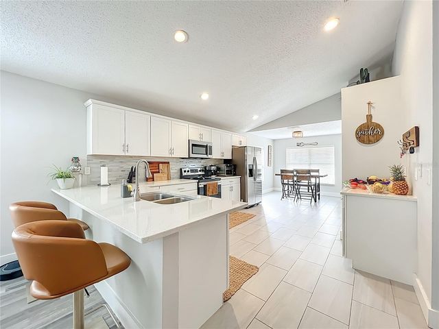 2045 NEWTOWN ROAD, Groveland, FL 34736