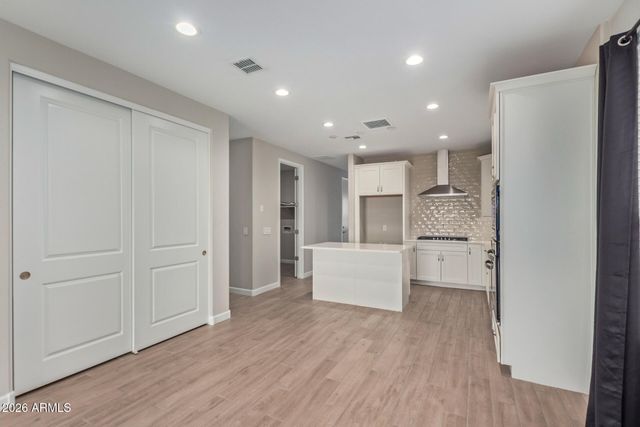 2035 E NORTHWOOD Drive, Phoenix, AZ 85024