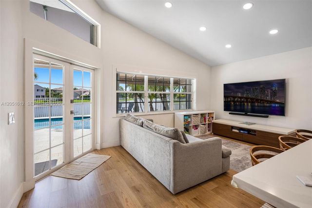1045 Cedar Falls Drive 0, Weston, FL 33327