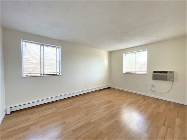 295 Main Street 28, Reading, MA 01867