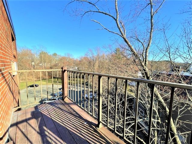 295 Main Street 28, Reading, MA 01867