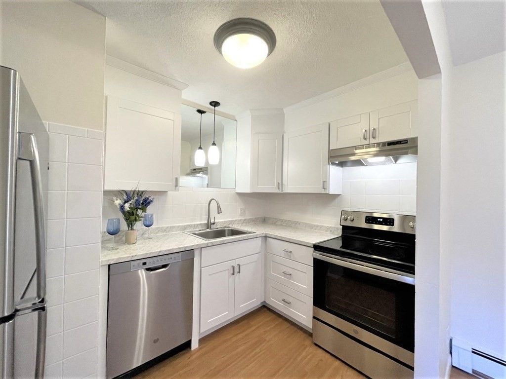 295 Main Street 28, Reading, MA 01867