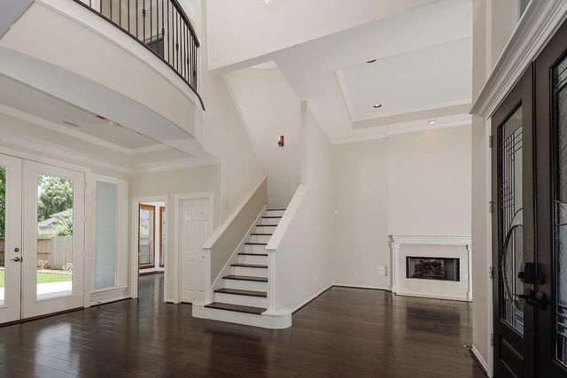 14 Graceful Elm Court, The Woodlands, TX 77381