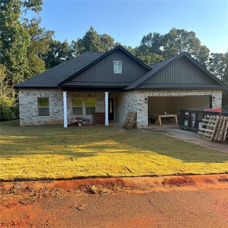 60 TIFFANY Lane, Warner Robins, GA 31093