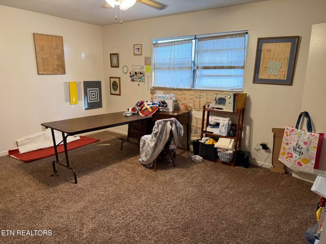 1926 Topside Rd, Louisville, TN 37777