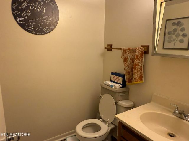 1926 Topside Rd, Louisville, TN 37777