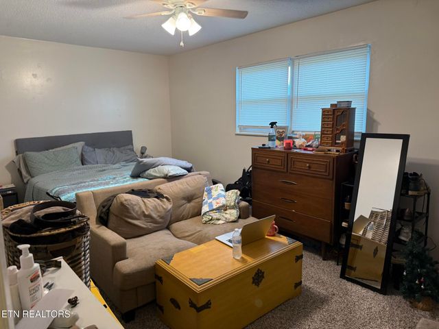 1926 Topside Rd, Louisville, TN 37777