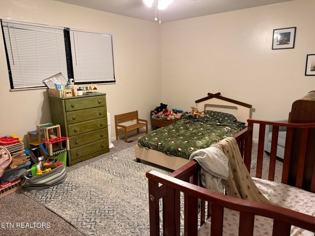 1926 Topside Rd, Louisville, TN 37777