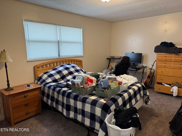 1926 Topside Rd, Louisville, TN 37777