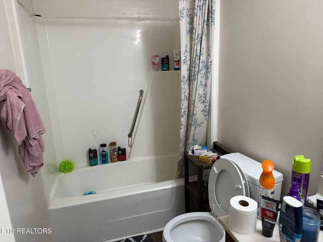 1926 Topside Rd, Louisville, TN 37777