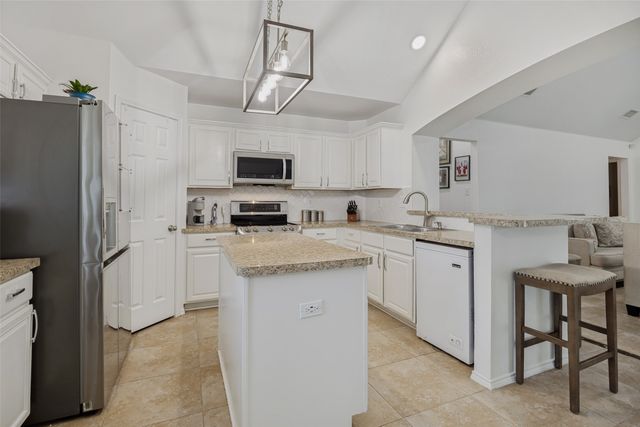 3339 Shining Light Drive, Dallas, TX 75228