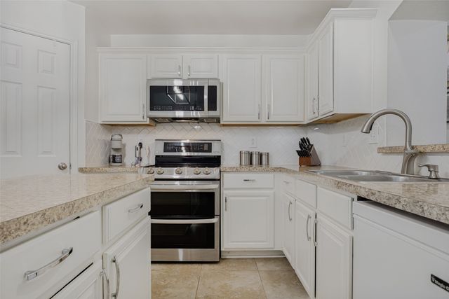 3339 Shining Light Drive, Dallas, TX 75228