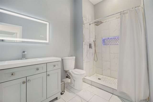 3339 Shining Light Drive, Dallas, TX 75228