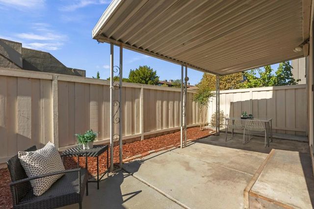 5092 Plaza Corona, Santa Clara, CA 95054