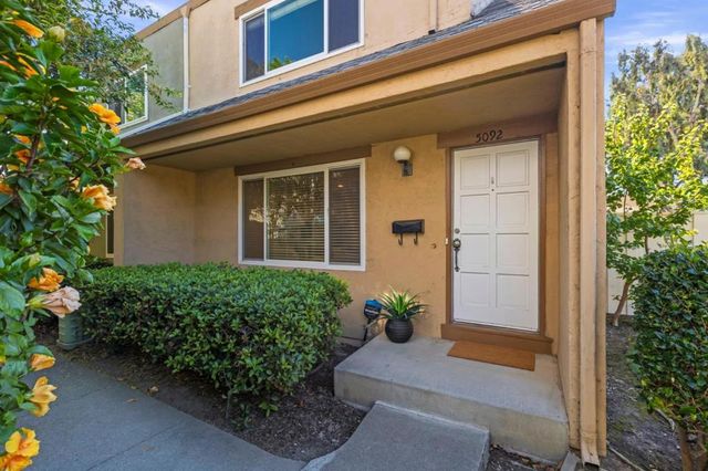 5092 Plaza Corona, Santa Clara, CA 95054
