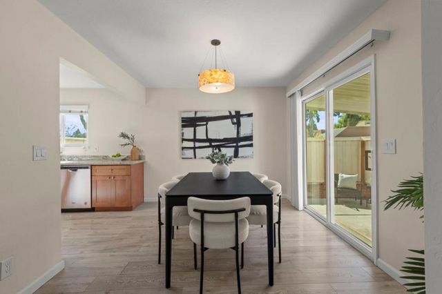 5092 Plaza Corona, Santa Clara, CA 95054