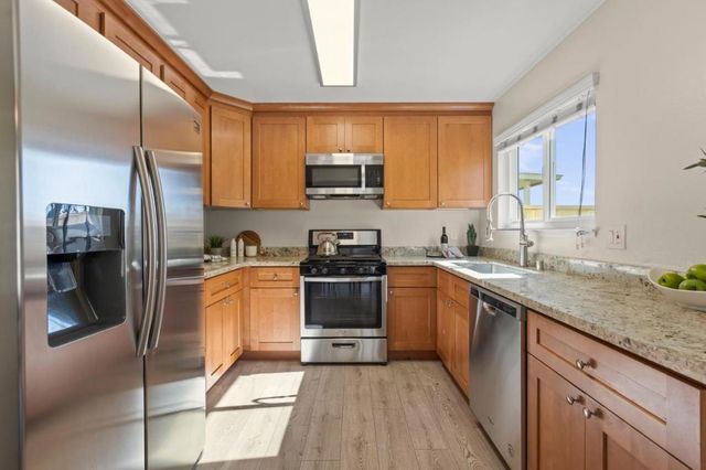 5092 Plaza Corona, Santa Clara, CA 95054