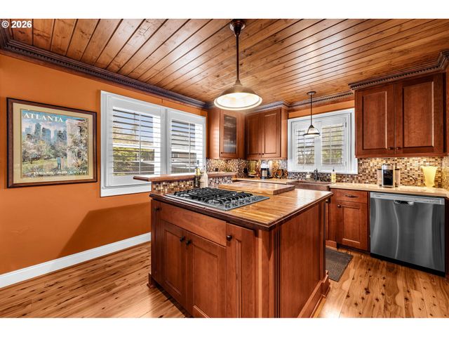 6503 Ne 45TH Way, Vancouver, WA 98661