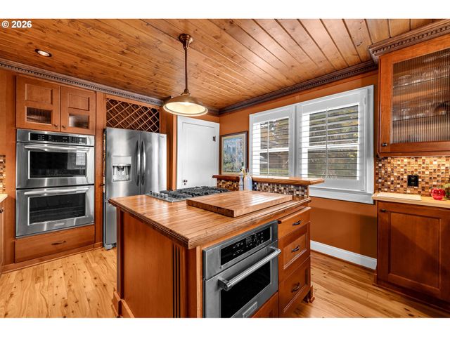 6503 Ne 45TH Way, Vancouver, WA 98661