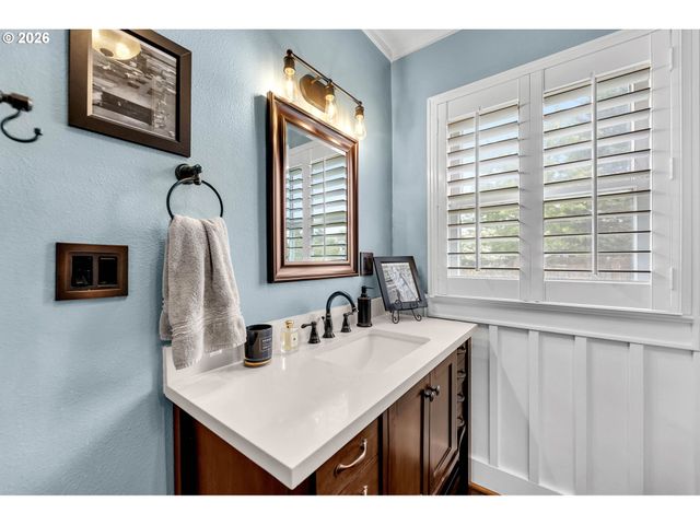 6503 Ne 45TH Way, Vancouver, WA 98661