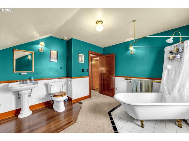 6503 Ne 45TH Way, Vancouver, WA 98661