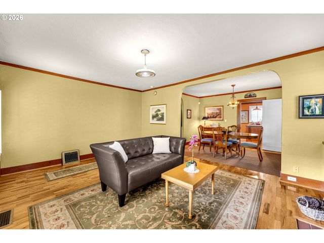 6503 Ne 45TH Way, Vancouver, WA 98661