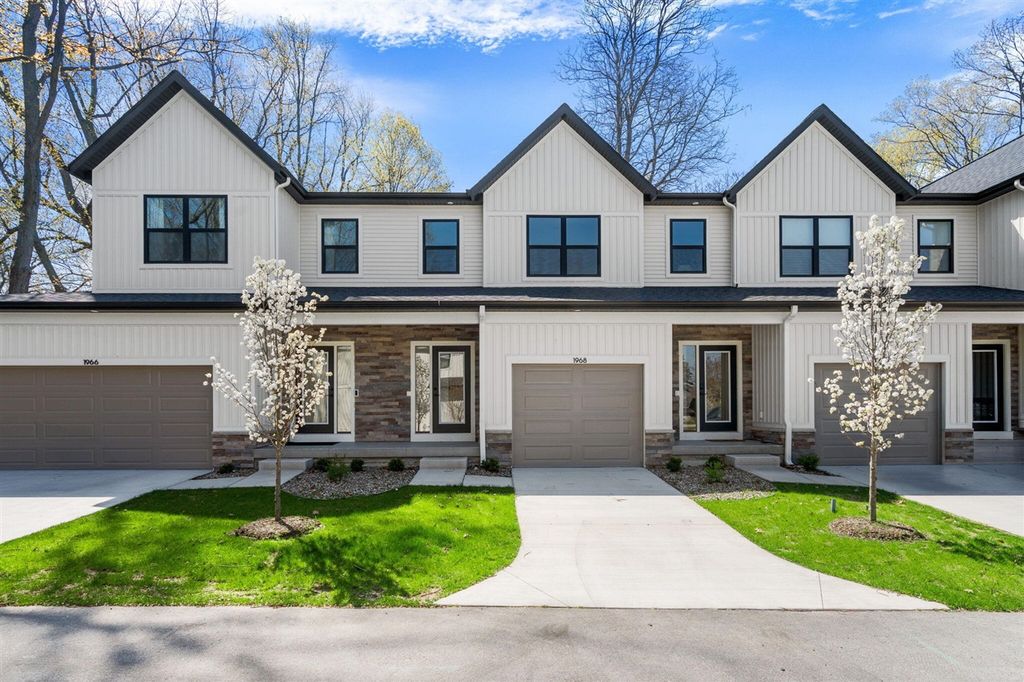 1968 S Shorewood Lane, Holland, MI 49423