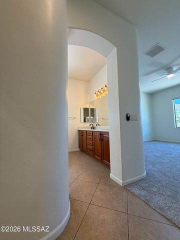 5967 N Campo Abierto, Tucson, AZ 85718