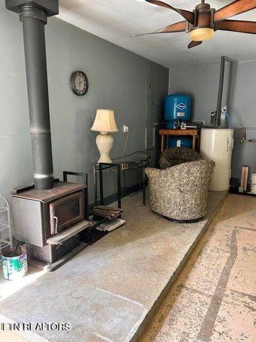 188 Dalton Branch Rd, Tellico Plains, TN 37385