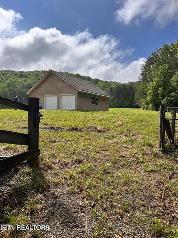 188 Dalton Branch Rd, Tellico Plains, TN 37385