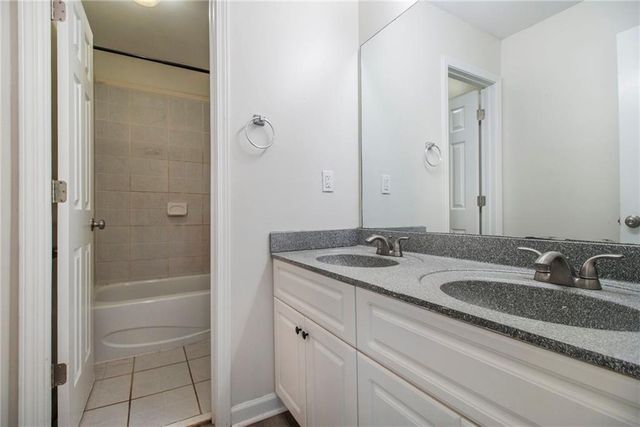 5035 Villas Terrace, Stone Mountain, GA 30088