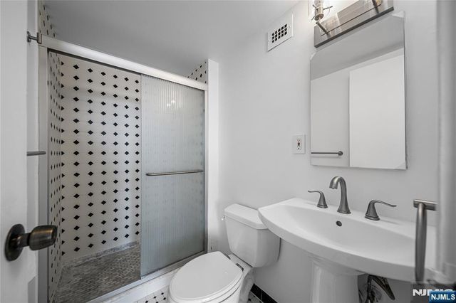 9060 Palisade Avenue 507, North Bergen, NJ 07047