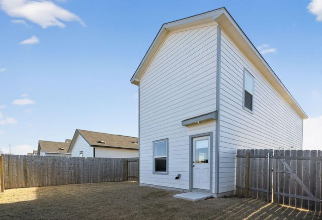 612 Marty Allen LOOP, Jarrell, TX 76537