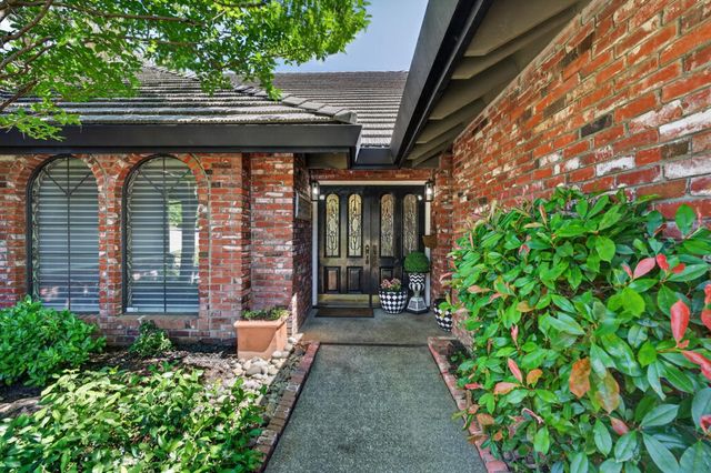 2080 Portsmouth Dr, El Dorado Hills, CA 95762