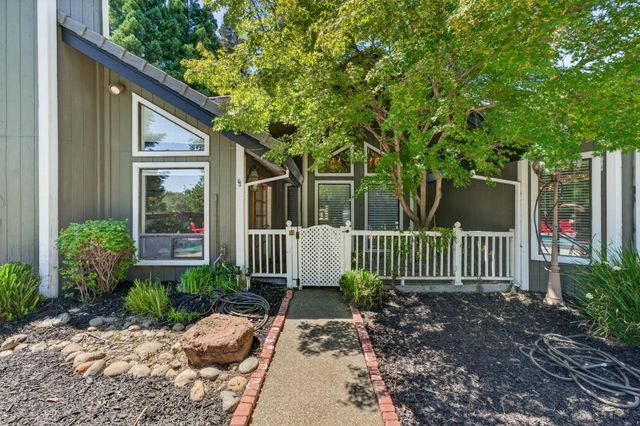 2080 Portsmouth Dr, El Dorado Hills, CA 95762