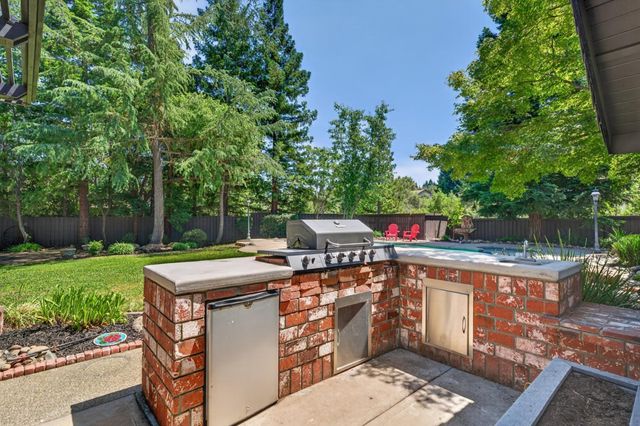 2080 Portsmouth Dr, El Dorado Hills, CA 95762