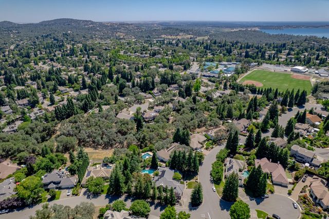 2080 Portsmouth Dr, El Dorado Hills, CA 95762