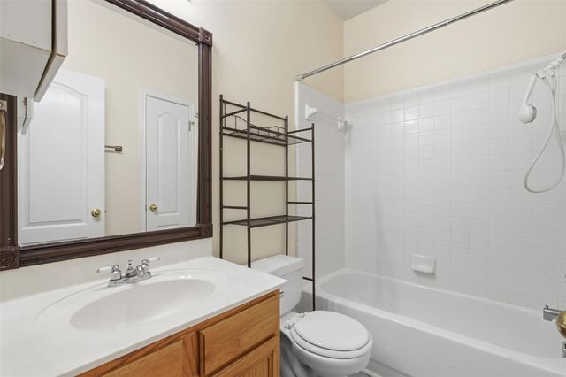 1519 Freestone DR, Pflugerville, TX 78660