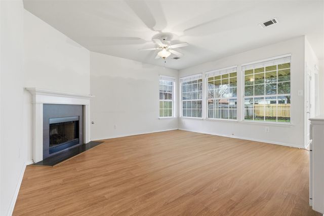 1519 Freestone DR, Pflugerville, TX 78660